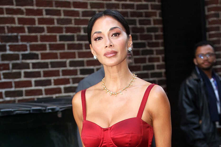 Nicole Scherzinger se desculpa por polêmica nas redes sociais