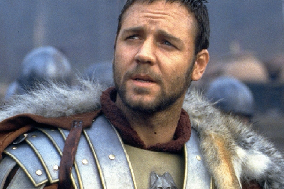 Russell Crowe, famoso por seu papel em "Gladiador", está de volta ao universo do Império Romano, mas desta vez em um novo filme intitulado "O Último Druida". No longa, Crowe interpretará um ancião celta que vive em uma fortaleza druida nas montanhas da Caledônia. A trama se desenrola quando um imperador romano descobre essa fortaleza e o pacífico ancião deve despertar seu guerreiro interior para proteger sua família e seu povo de uma ameaça de destruição total. Atualmente, Crowe é o único ator confirmado para o projeto. Russell Crowe protagoniza novo filme sobre o Império Romano