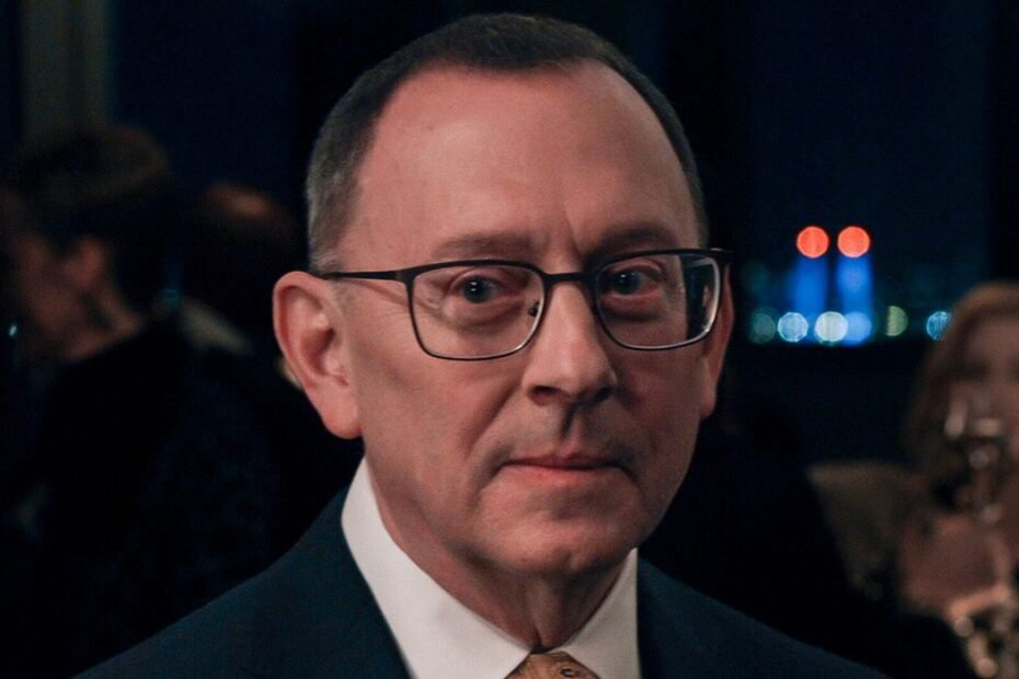 Michael Emerson Troca o Afeto por Novos Desafios em Elsbeth 2