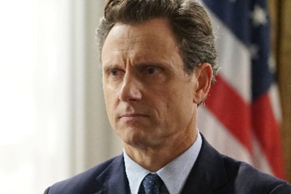 Tony Goldwyn brilha na volta de Law & Order como Nick Baxter