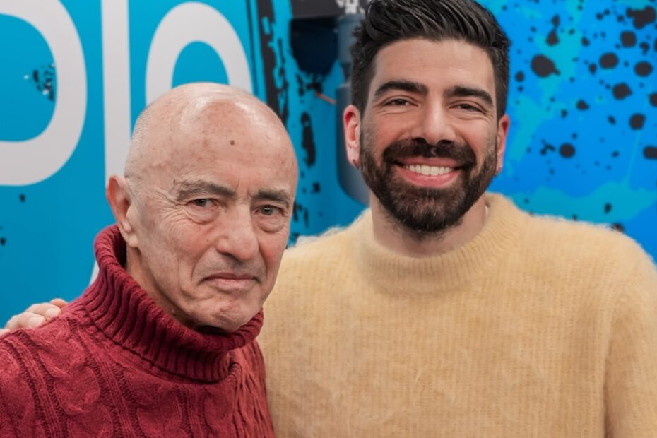 O psiquiatra Antonino Tamburello está se apresentando no teatro após o sucesso de seus memes virais. Ele é o convidado de Gianluca Gazzoli em um programa onde apresenta seu primeiro espetáculo teatral intitulado "Uma Mente Nova". "Da Clínica ao Palco: A Revolução da Mente com Tamburello"