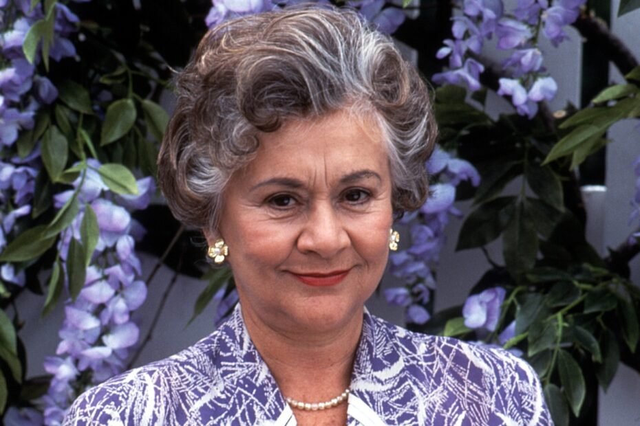 Lenda do teatro e cinema, Joan Plowright morre aos 95 anos