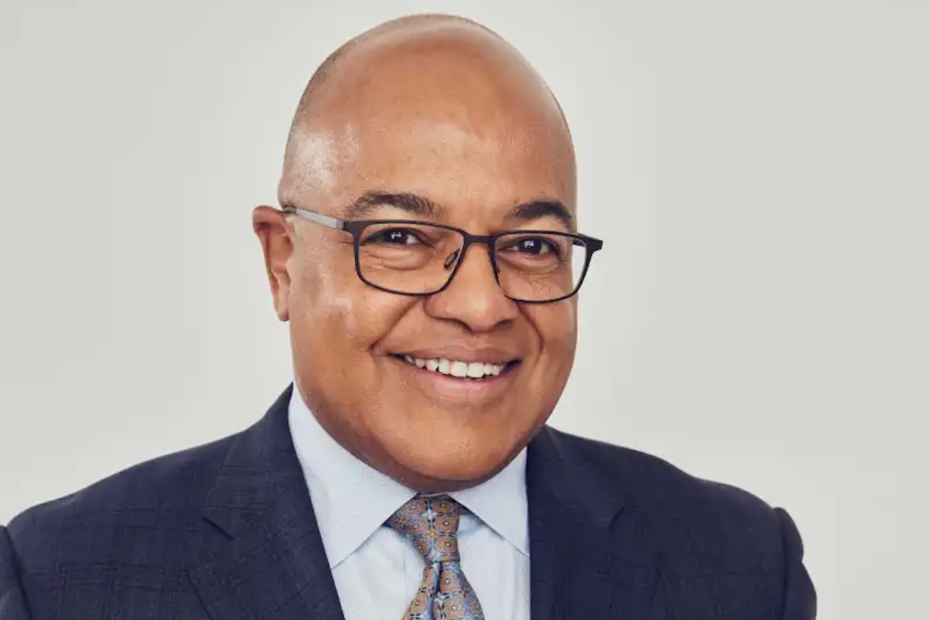 Mike Tirico assume a liderança da cobertura da NBA na NBC