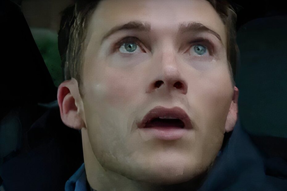 Scott Eastwood, conhecido por seus papéis em grandes filmes, recentemente compartilhou suas razões para deixar a série Chicago P.D. após apenas uma aparição. Ele foi apresentado como o Oficial Jim Barnes, tendo debutado no universo de One Chicago em episódios de Chicago Fire, mas optou por não continuar na trama. Scott Eastwood revela motivos para deixar Chicago P.D.