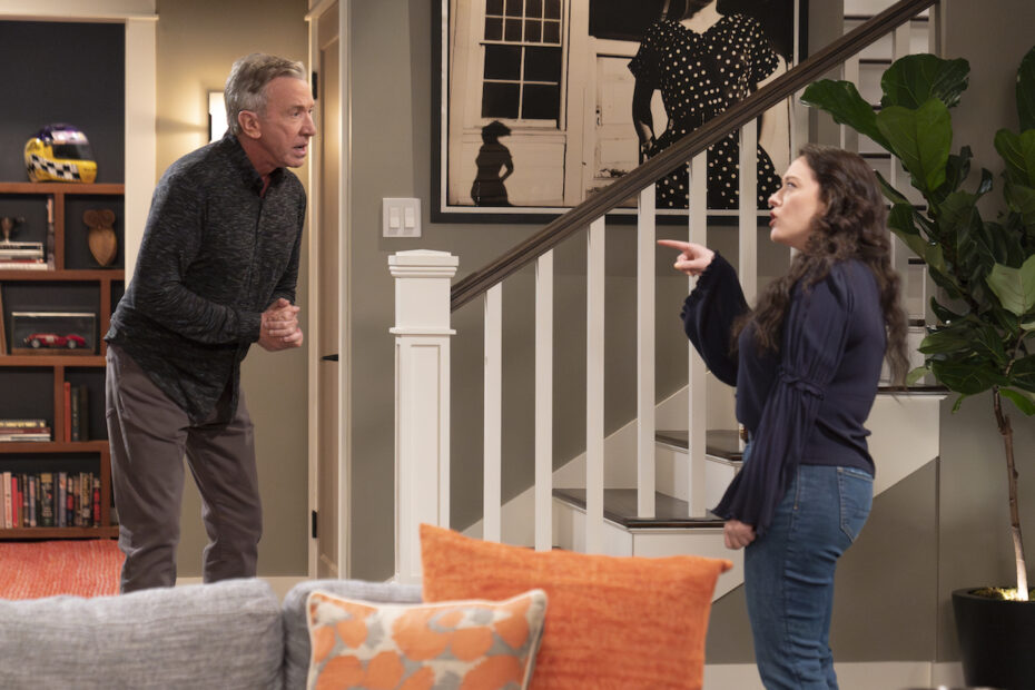Na última quarta-feira, a estreia da nova série da ABC, "Shifting Gears", trouxe bons números de audiência, marcando a melhor performance da faixa horária nos últimos tempos. A série, estrelada por Tim Allen e Kat Dennings, atraiu 6,1 milhões de telespectadores e alcançou uma classificação de 0,7 na demografia de do público 18-49 anos, quase empatando com "Chicago Med", que teve um público ligeiramente superior. "Shifting Gears se destaca e rivaliza com Chicago Med"