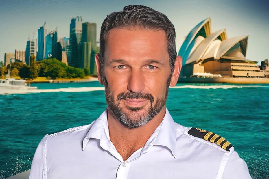"Below Deck Down Under" está pronto para navegar em mares novos e emocionantes em sua terceira temporada, que levará os convidados para a deslumbrante Seychelles, uma bela nação na África localizada no Oceano Índico. O carismático Capitão Jason Chambers retornará para comandar o iate motorizado, e promete uma temporada cheia de mudanças e crescimento. A Nova Era de "Below Deck Down Under": Desafios nas Seychelles