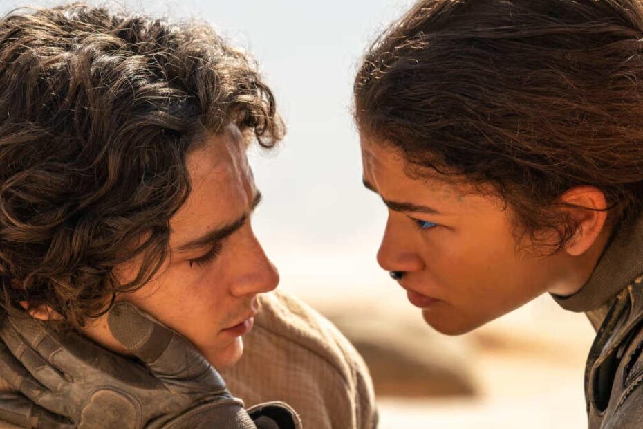Denis Villeneuve está se preparando para dar continuidade à sua aclamada saga cinematográfica de Duna com um novo filme, Dune Messiah. A expectativa é de que a produção comece em junho de 2025, o que surpreende os fãs, que acreditavam que as filmagens começariam apenas em 2026. O filme anterior, Dune: Part Two, fez um grande sucesso, arrecadando mais de 700 milhões de dólares nas bilheteiras ao redor do mundo e recebendo indicações ao Oscar de Melhor Filme. Dune 3 pode começar a filmar antes do previsto, mas há um desafio