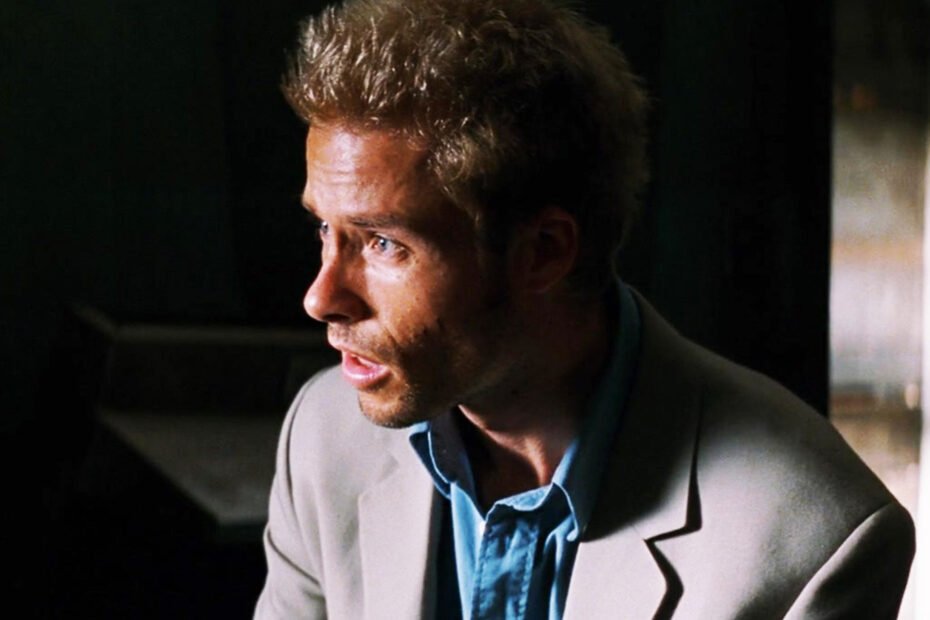 Guy Pearce Reflete sobre seu Papel em Memento e se Critica