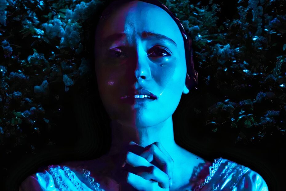 O filme "Nosferatu", dirigido por Robert Eggers, apresenta um tema sombrio com um simbolismo floral recorrente: as lilases. Essas flores púrpuras aparecem durante toda a trama, até o desfecho, enquanto Thomas Hutter (Nicholas Hoult) e Ellen Hutter (Lily-Rose Depp) tentam escapar do controle do vampiro poderoso, o Conde Orlok (Bill Skarsgård). Lilases: O símbolo trágico do amor e da morte em Nosferatu