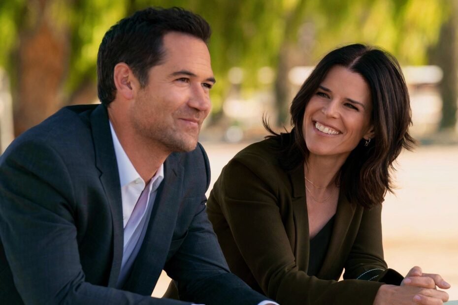 Neve Campbell brilha como defensora em The Lincoln Lawyer 4