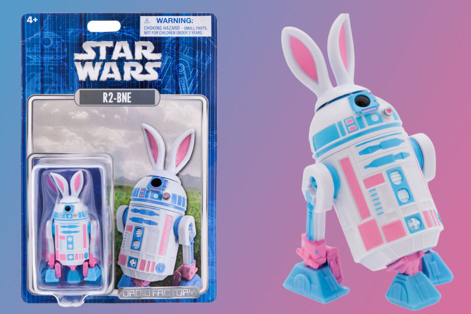 Uma nova figura da linha Droid Factory da saga Star Wars está prestes a ser lançada, trazendo o icônico R2-D2 em uma versão temática de Páscoa, chamada R2-BNE. Com a chegada da primavera, essa novidade apresenta o robô em cores pastel adoráveis e, para completar o look, ele vem com orelhas de coelho! A figura é totalmente esculpida, com braços articulados e detalhes que prometem encantar os fãs. R2-D2 em versão Páscoa e Luke Skywalker na Disneyland!