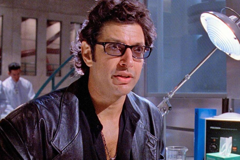 Ian Malcolm é um dos personagens mais icônicos da franquia Jurassic Park, mas você sabia que ele quase ficou de fora do primeiro filme? Essa reviravolta na produção é surpreendente, considerando o impacto que o personagem teve na história. A Surpreendente Salvação de Ian Malcolm em Jurassic Park