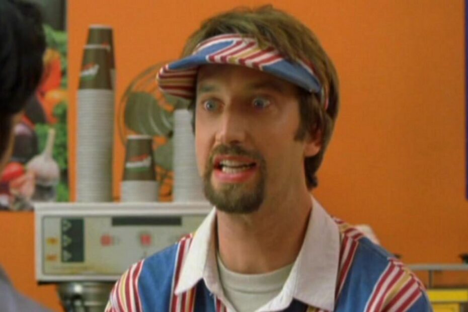 "Freddy Got Fingered", lançado em 20 de abril de 2001, é um filme que se tornou famoso por ser considerado uma das piores produções cinematográficas de todos os tempos. Dirigido e estrelado por Tom Green, o filme apresenta uma narrativa confusa e recheada de cenas grotescas, que deixaram muitos espectadores sem entender seu propósito. Mesmo o público que seguia o programa de Tom Green na televisão não conseguiu abraçar a produção. A Verdadeira Versão de Freddy Got Fingered que Ninguém Viu