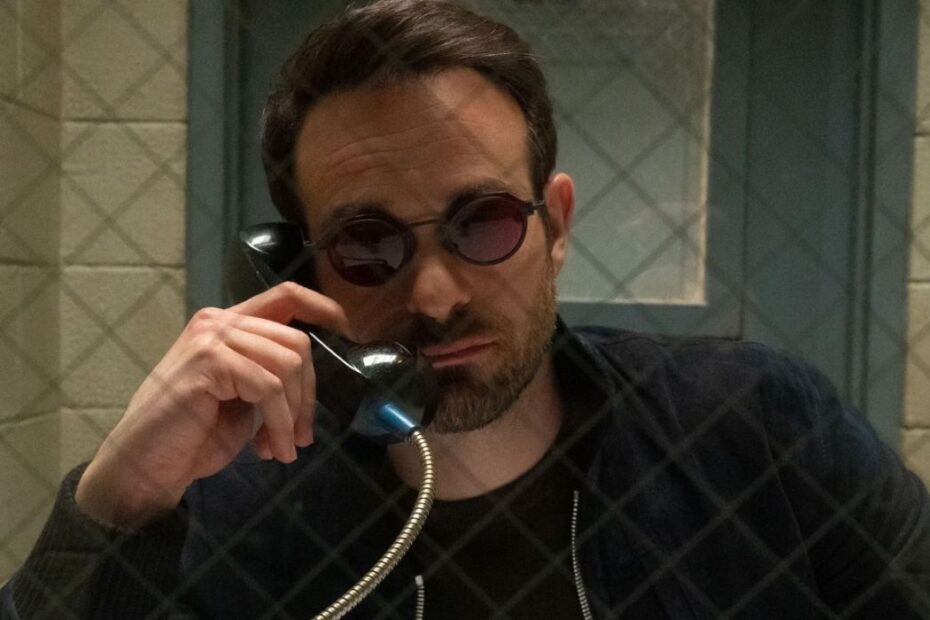 **Daredevil: Born Again - Novidades da Segunda Temporada** Daredevil ganha novo traje preto em set de Born Again 2