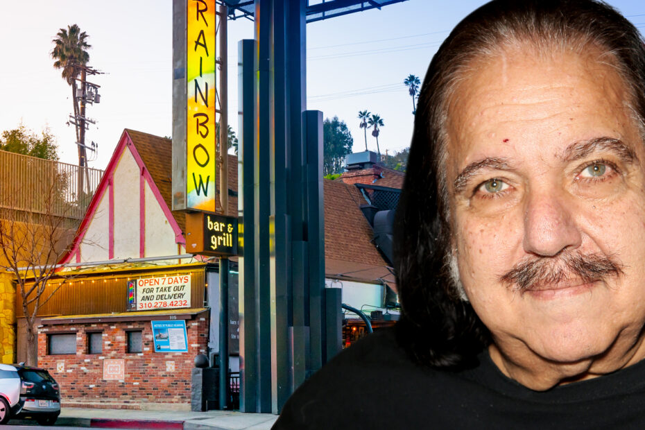 Recentemente, um processo envolvendo Ron Jeremy e o Rainbow Bar & Grill foi resolvido. O famoso bar de Hollywood, conhecido por sua ligação com o mundo do rock, chegou a um acordo em um caso de assédio sexual que envolvia múltiplas alegações de agressão sexual contra Jeremy, que ocorreram em 2016 nas dependências do bar. Bar e Grill Arrebatam Acordo em Caso de Assédio Sexual Envolvendo Ron Jeremy: O Que Isso Revela sobre a Indústria?