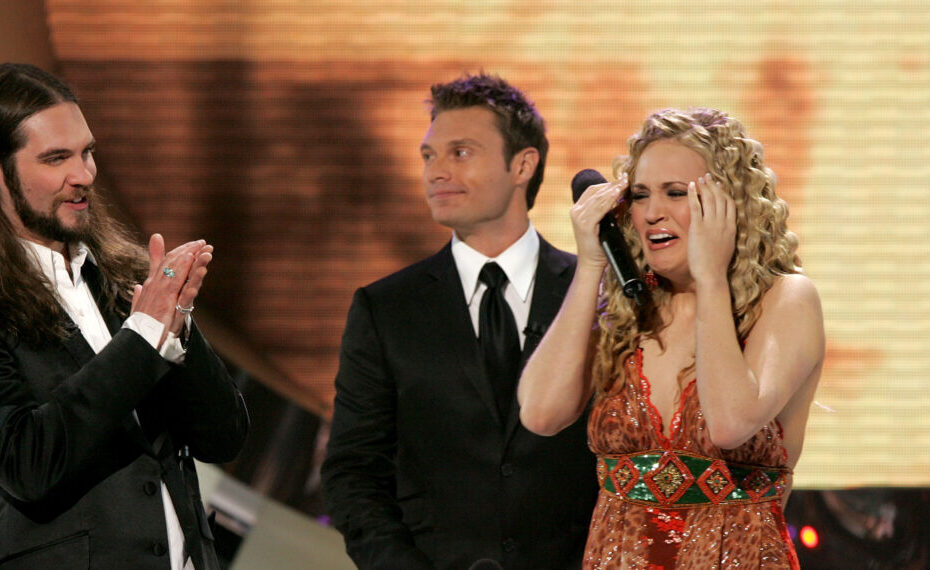 Carrie Underwood repete vestido icônico da final do 'American Idol' após 20 anos