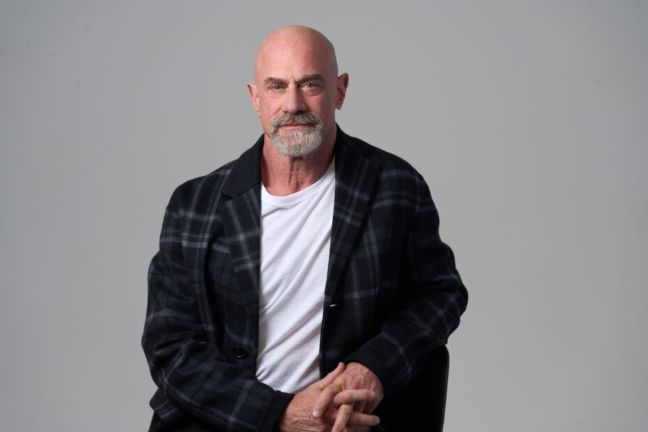 **Chris Meloni e o Quase Beijo de Benson e Stabler** "Entre Quase Beijos e Incertezas: O Drama de SVU"