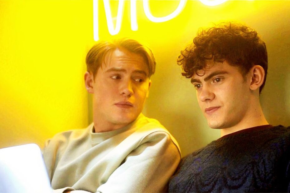 Com a incerteza em torno da renovação para a quarta temporada de **Heartstopper**, o ator Kit Connor se pronuncia de maneira sincera sobre o futuro da série. Atualmente, ele está promovendo o filme **Warfare**, da A24, que chega aos cinemas em 15 de abril. Apesar do sucesso da terceira temporada, que estreou em outubro passado, a Netflix ainda não confirmou a continuidade de **Heartstopper**. Futuro incerto de Heartstopper deixa fãs apreensivos