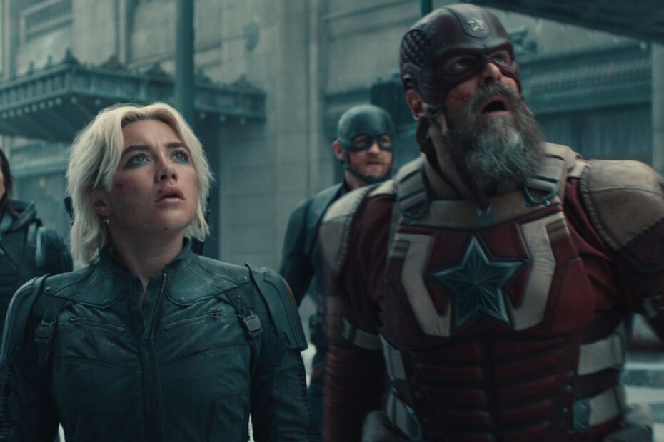 Um recente teste de exibição do filme "Thunderbolts", da Marvel Studios, trouxe reações extremamente positivas, sugerindo que o longa pode ser um grande sucesso, especialmente em um momento em que a franquia enfrenta dificuldades. Participantes de uma exibição em Burbank relataram estar impressionados com o desenvolvimento dos personagens, a dinâmica da equipe e a maneira inovadora como a história do Sentry/Void foi abordada. Nova Esperança da Marvel: Expectativas para Thunderbolts