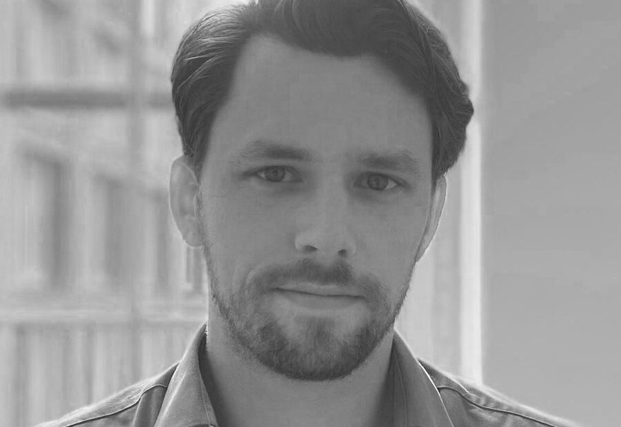 A empresa de financiamento britânica Creativity Capital anunciou a contratação de Oliver Garboe como novo Associado Sênior. Com uma abordagem voltada para o crescimento estratégico e transacional, Garboe será responsável por identificar novas parcerias e oportunidades de projeto com produtores, agentes de vendas e distribuidores dentro da indústria. "Novas Faces no Cinema: Criatividade Capital Amplia Equipe com Novo Associado"
