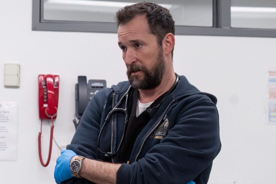 Os fãs de "The Pitt" têm um motivo para comemorar! A segunda temporada da série está confirmada e estreia em janeiro de 2026. O grande destaque desta nova temporada é que a trama se desenrolará durante um feriado específico: o fim de semana do Dia da Independência dos Estados Unidos. Pitt: Revelações sobre a temporada 2 e salto temporal