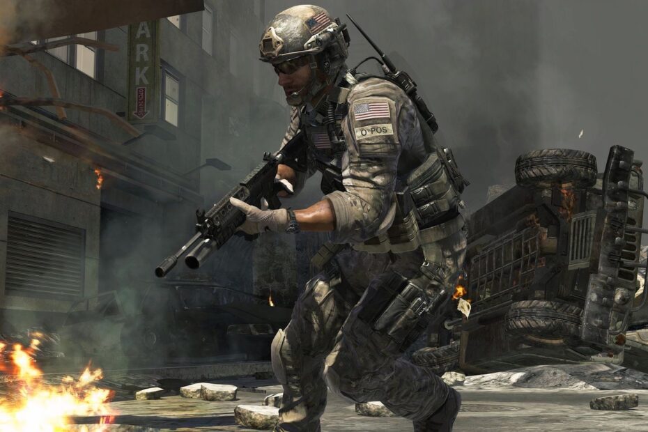 A franquia Call of Duty continua a ser uma das mais populares no mundo dos games, com um novo rumor indicando que remasters de dois títulos clássicos estão a caminho. Recentemente, a Australian Classification Board listou os jogos Call of Duty: Modern Warfare 2 (2009) e Modern Warfare 3 (2011) com a classificação MA 15+ e uma data de produção prevista para 2025. Isso reacendeu a esperança dos fãs de que esses remasters poderão trazer a experiência clássica para as plataformas modernas. Remasterizações de Clássicos de Call of Duty Podem Chegar em Breve