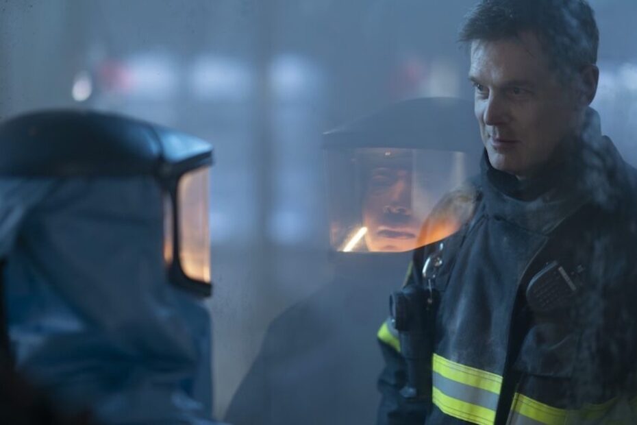 **A Saída Impactante de Bobby Nash em "9-1-1"** Saída Sombria de Bobby Nash Põe 9-1-1 em Xeque
