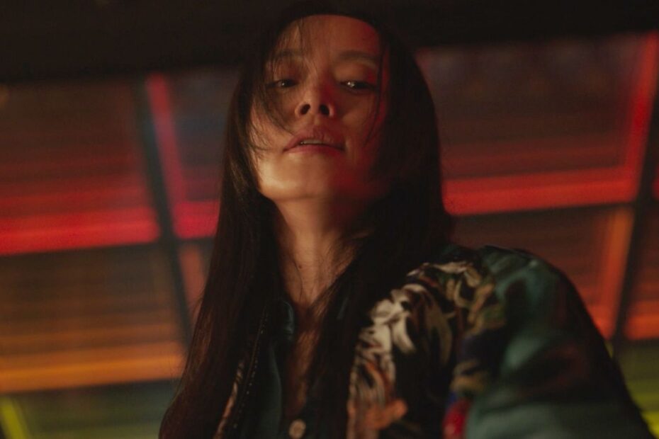 Vingança e Redenção: A Poderosa Jornada de Soo-young em Revolver