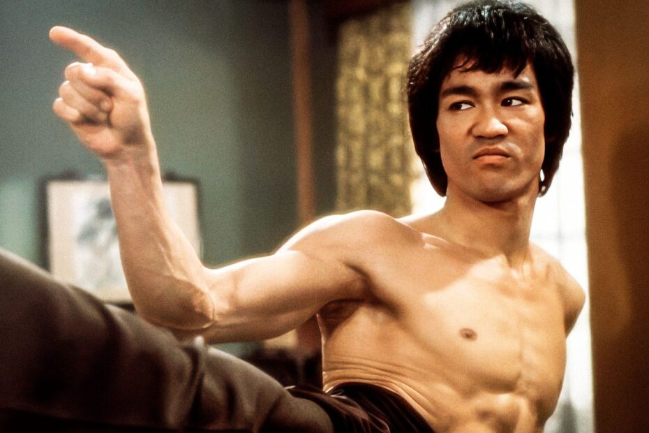 **Enter the Dragon: Um Clássico que Permanece Relevante** Clássico de Bruce Lee conquista espectadores após 52 anos