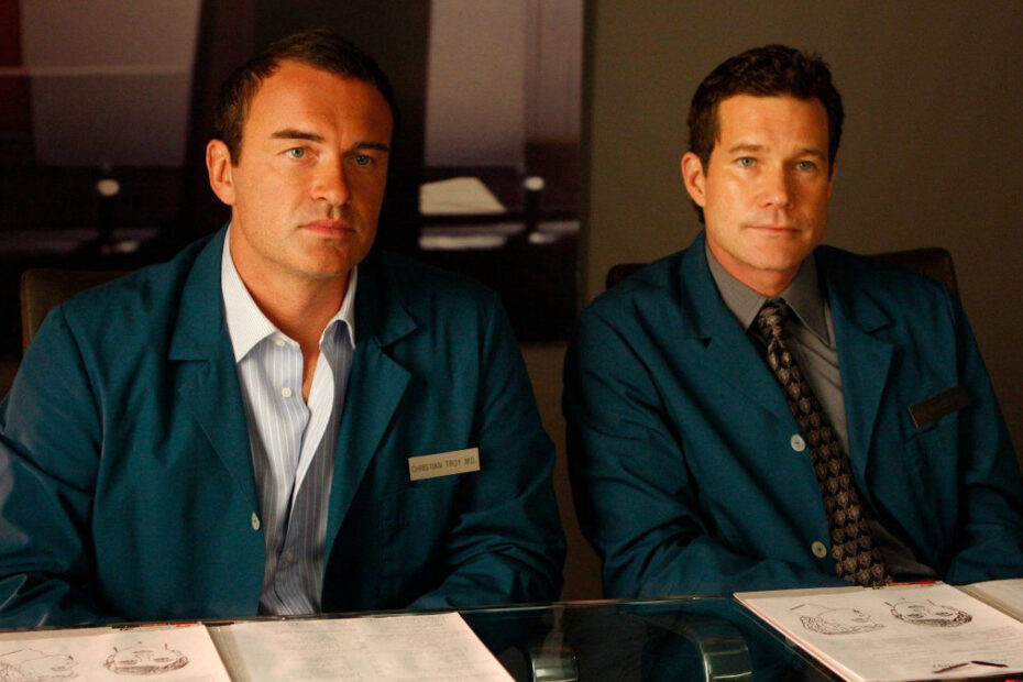 **Ryan Murphy: O Criador do Impactante Drama Médico "Nip/Tuck"** Do Drama Médico ao Terror: A Trajetória de Ryan Murphy