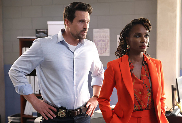 A série "Found", que estreou na NBC em 3 de outubro de 2023, foi cancelada após apenas uma temporada, conforme anunciado na última quinta-feira. A atração, que exibiu 13 episódios, lidava com o tema do desaparecimento de pessoas e como isso afeta suas comunidades. Histórias Interrompidas: Os Dois Anos Que Não Fizeram Eco