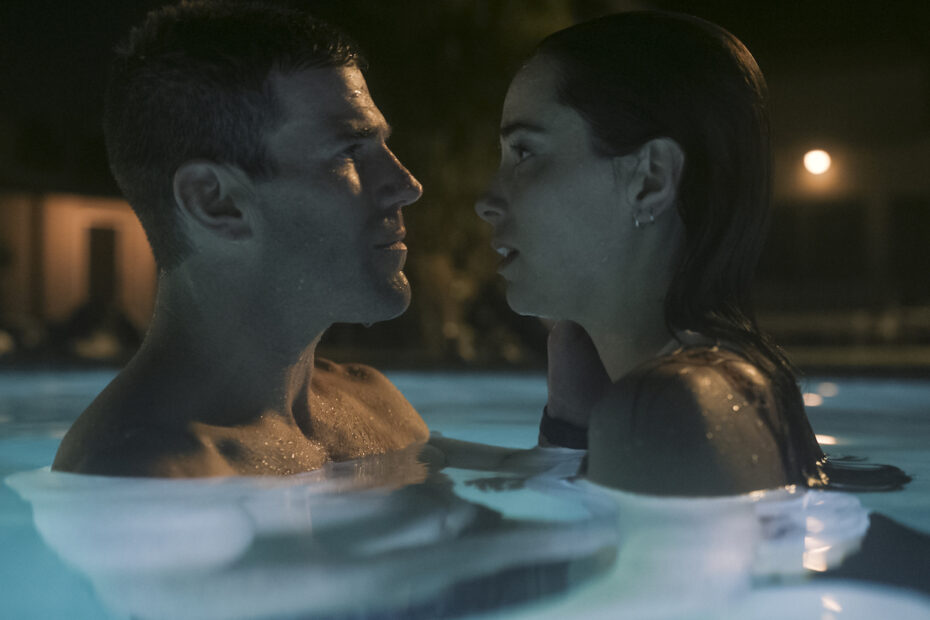 **NCIS: Origins e o Frio na Cena da Piscina** Os Bastidores Frio do Polêmico Cena de NCIS: Origem