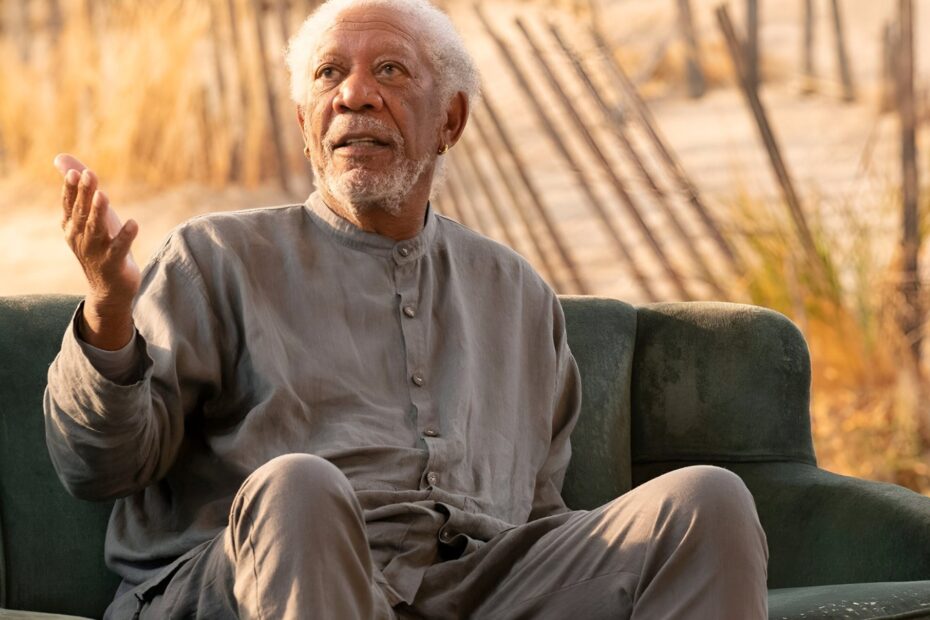 **A Série "Solos" de Morgan Freeman: Uma Anátema para os Fãs de "Black Mirror"** Série de antologia de Freeman que cativa fãs de ficção científica