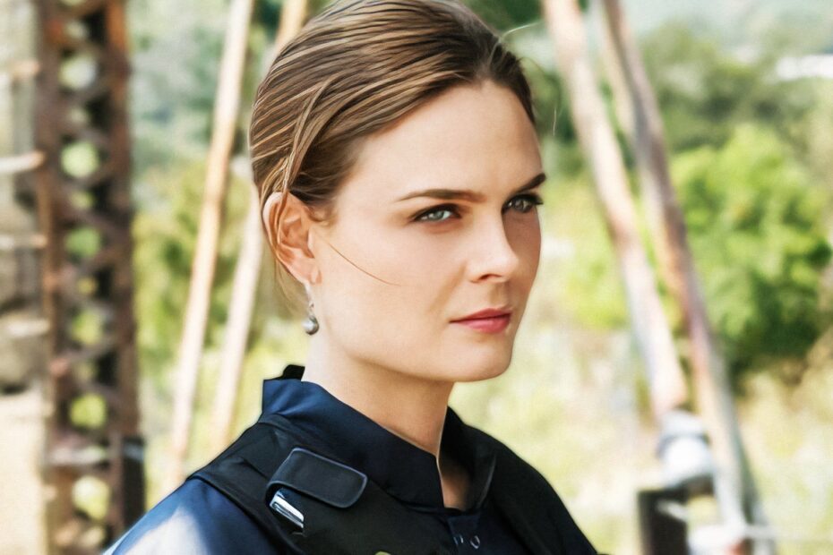 **Emily Deschanel e sua Evolução em Animal Kingdom** Emily Deschanel brilha em série criminal mais sombria e intensa