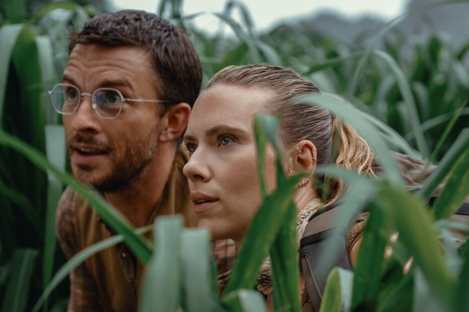 **Jonathan Bailey brilha em Jurassic World Rebirth** Jonathan Bailey surpreende em Jurassic World e Wicked