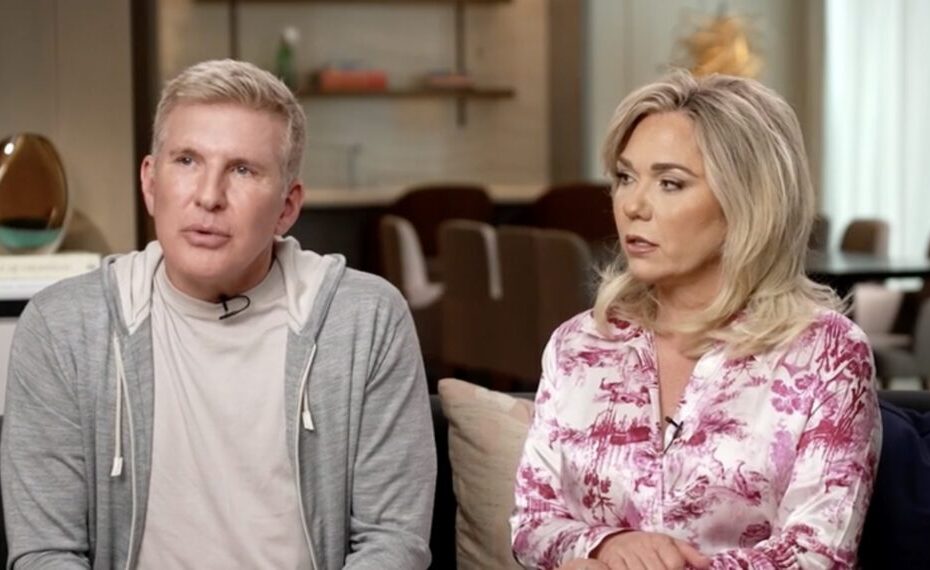 **Planejando Novos Projetos na Televisão: Todd e Julie Chrisley** Todd e Julie Chrisley preparam novidade na TV com novas ideias