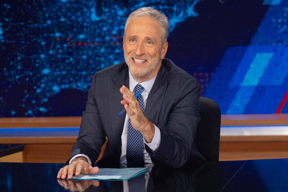 **O Futuro do Daily Show Está em Jogo Após a Cancelamento de Colbert? O que Jon Stewart Tem a Dizer Sobre Isso** "Colbert e Stewart em xeque: o futuro do humor na TV"