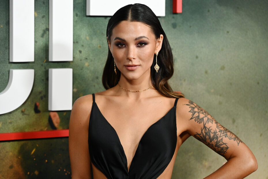 Fivel Stewart: A Ascensão de uma Estrela em Hollywood com Novo Agenciamento!