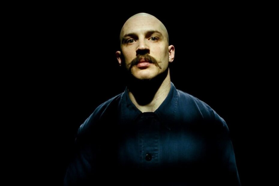 **Tom Hardy e sua Performance em Bronson: O Marco de uma Carreira** A atuação marcante de Tom Hardy em um clássico do crime