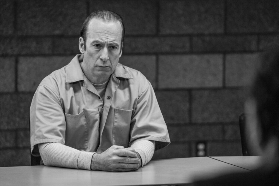 **Bob Odenkirk e a Possibilidade de um Revival de 'Better Call Saul'** A Inusitada Revelação de Bob Odenkirk: Saul Goodman Pode Não Sair da Prisão Tão Cedo!