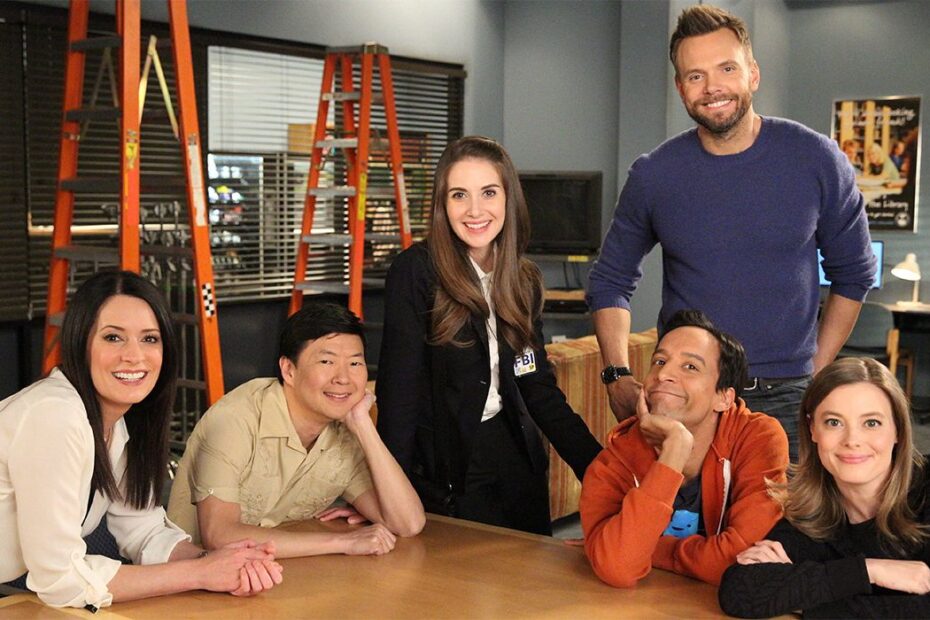 **A Temporada 6 de Community: O Lado Menos Valoroso do Estudo de Greendale** A Reinvenção de Greendale: A Temporada 6 de Community em Foco