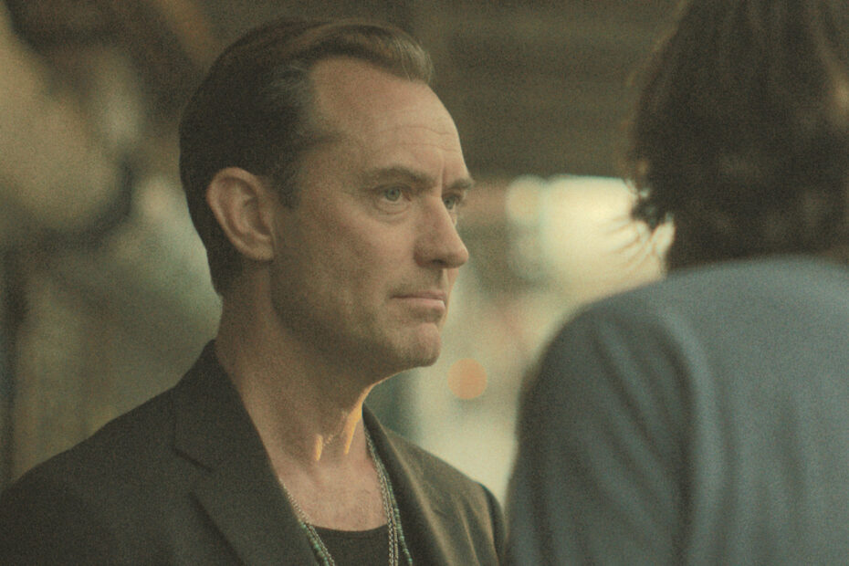 **Jason Bateman e Jude Law em Black Rabbit: Drama Imperdível da Netflix** "Conflitos e Segredos: Os Irmãos que Arriscam Tudo em Nova Série"