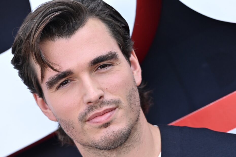 **Corey Mylchreest e sua Audição para Flynn Rider em Tangled** De Flynn Rider a Estrela em Ascensão: Corey Mylchreest Revela Sua Curiosa Audição para 'Tangled'