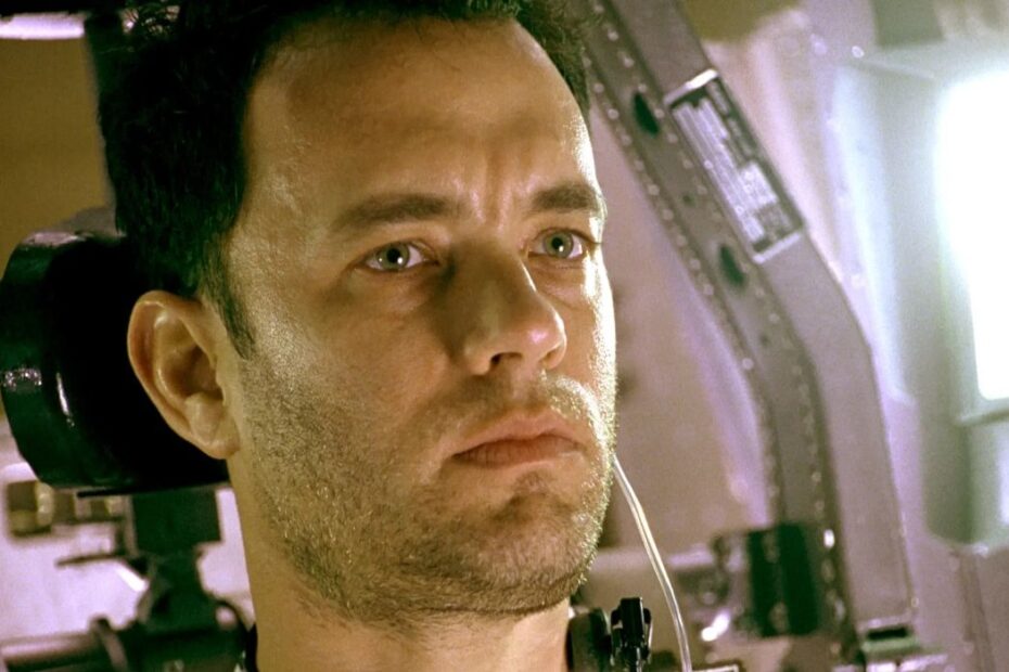 **Tom Hanks presta homenagem ao astronauta Jim Lovell** Despedida de uma lenda: Jim Lovell e seu legado inspirador