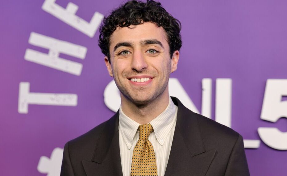 **Emil Wakim deixa 'Saturday Night Live'** Emil Wakim desabafa após saída do Saturday Night Live