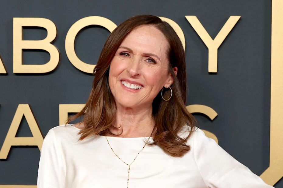 **Molly Shannon e Will Ferrell se Reunem em Nova Comédia da Netflix** Molly Shannon e Will Ferrell se reencontram em nova produção