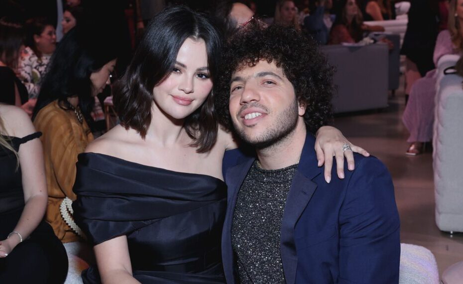 **Selena Gomez e Benny Blanco se Casam: Amor em Grande Estilo** Amor à Vista: Casamento Surpreende Fãs de Selena Gomez e Benny Blanco