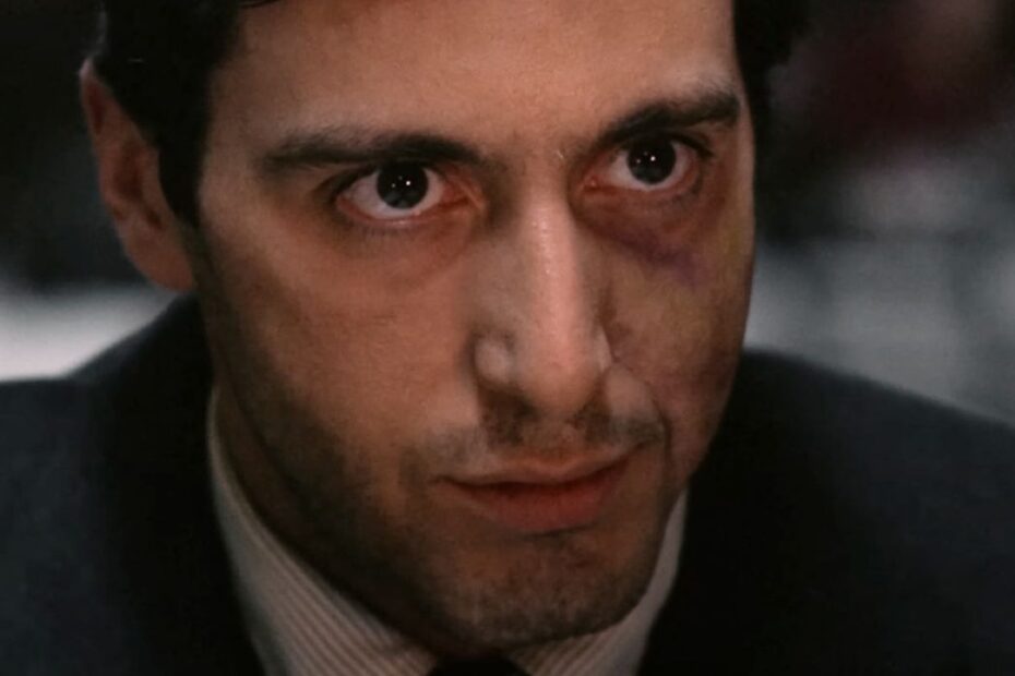 **10 Clássicos do Cinema de Gangster que Superam os Modernos** Clássicos do Cinema de Gangster que Nunca Saem de Moda