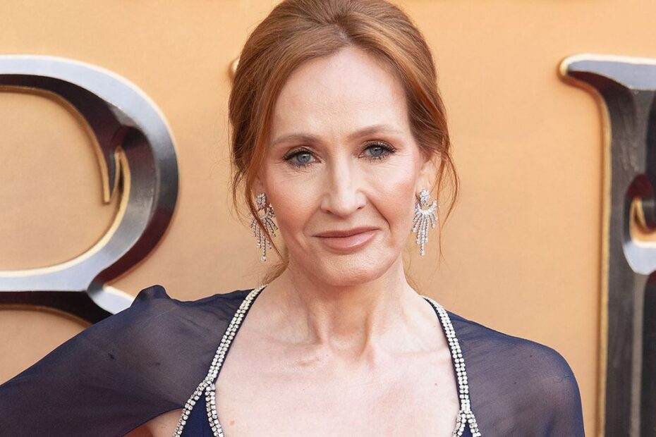**A Polêmica Entre J.K. Rowling e Emma Watson Sobre Direitos Trans** O conflito entre duas bruxas: amor e discordância em debate