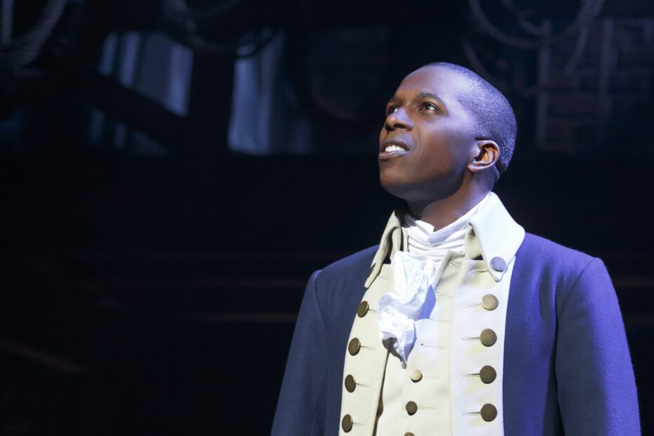 "Retorno Triunfante de Leslie Odom Jr. em Hamilton e a Expectativa pelo Lançamento de Waiting For Godot com Keanu Reeves"